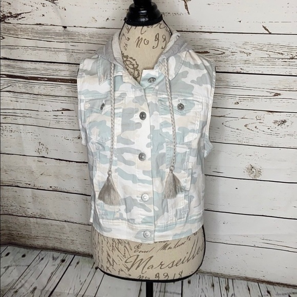 Wallflower Authentic Denim Light Camo Hooded Vest - Picture 1 of 8